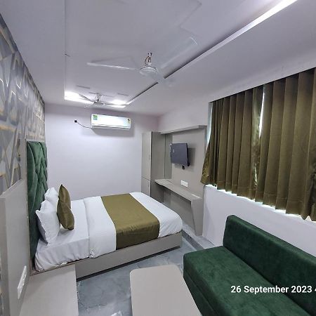 Hotel Kingdom Gandhinagar Bagian luar foto
